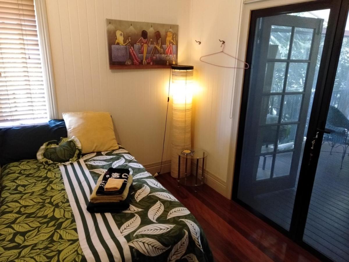 קאירנס Homestay At Julie'S מראה חיצוני תמונה