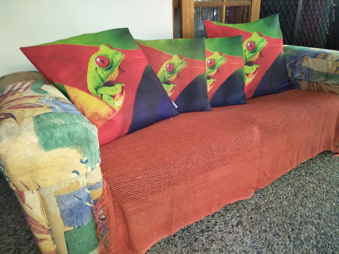 קאירנס Homestay At Julie'S מראה חיצוני תמונה